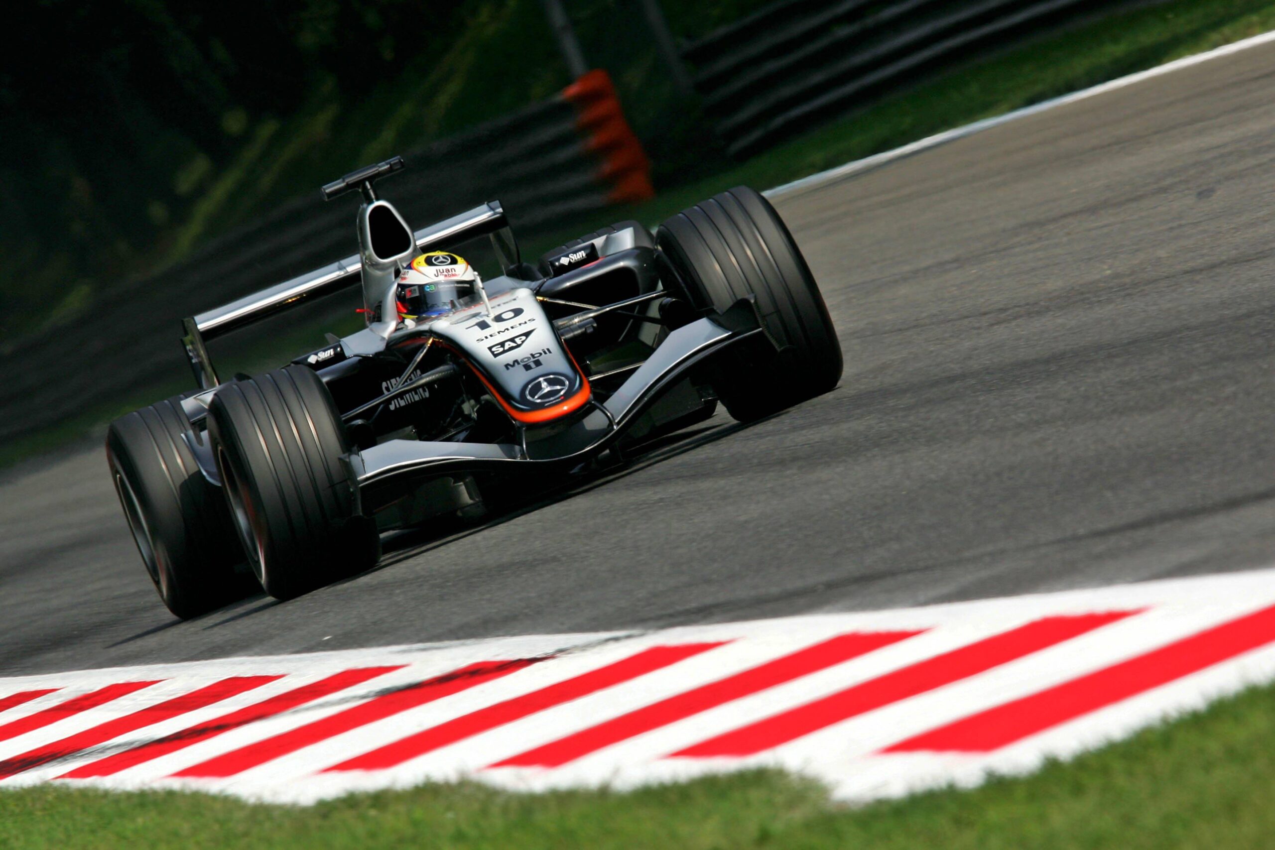 Juan-Pablo Montoya McLaren MP4/20 (2005)