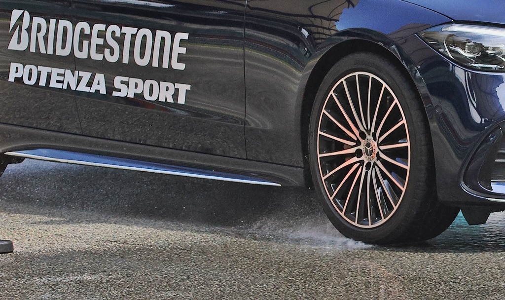 Bridgestone POTENZA Sport [2023] 