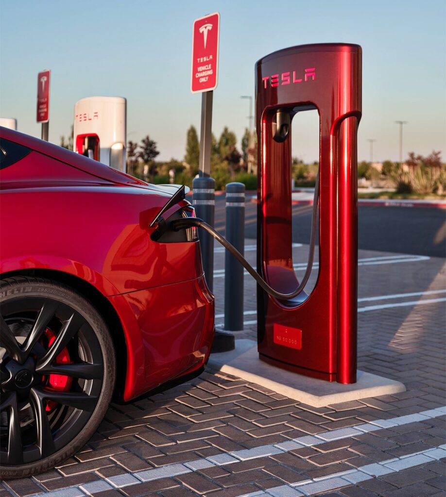 Tesla Supercharger Network Reaches 50 000 Charging Points