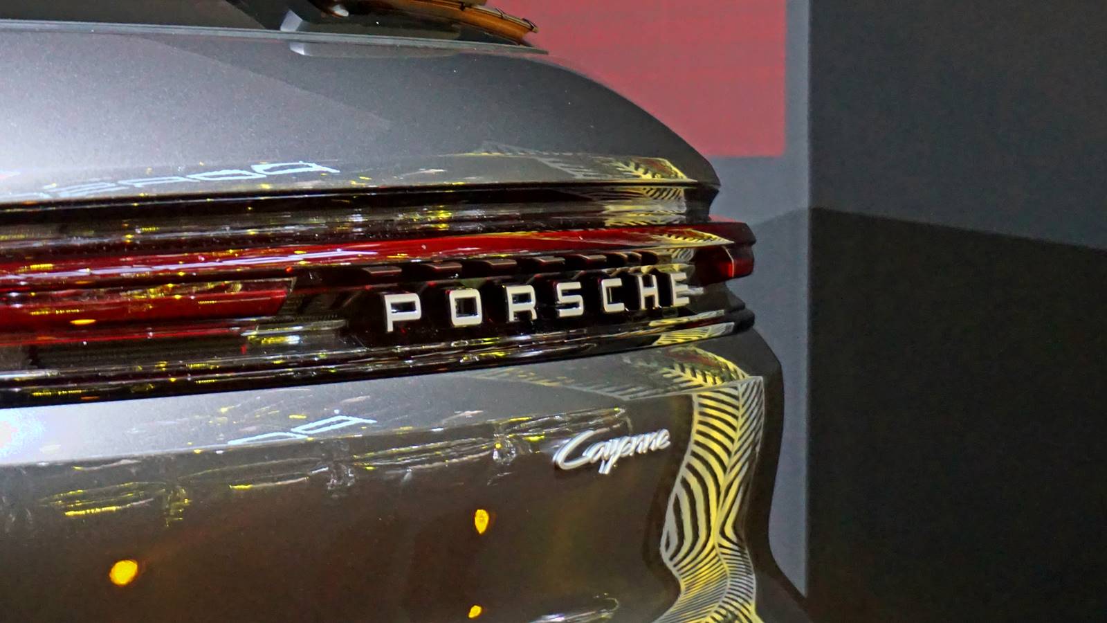 2023 Porsche Cayenne [CKD]