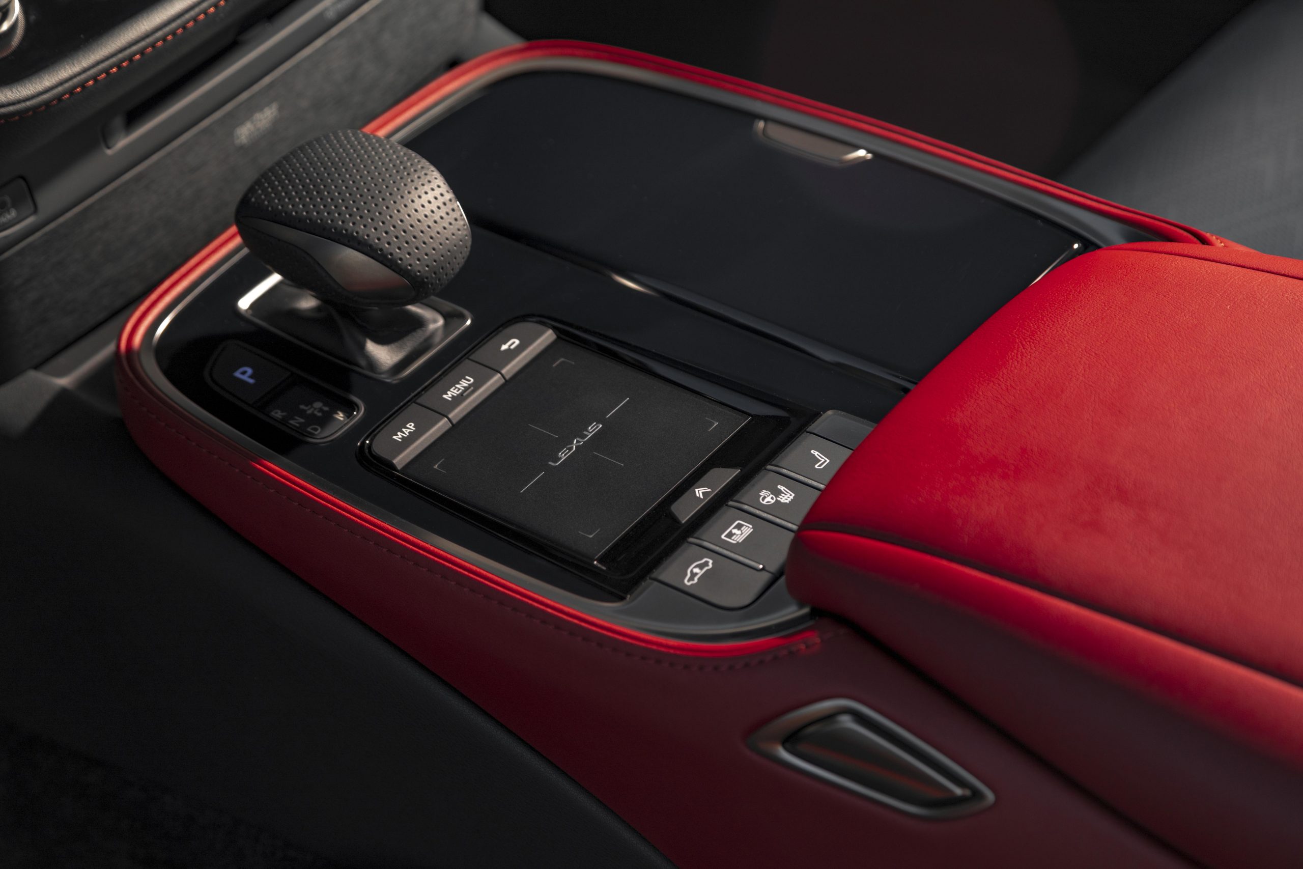 Lexus LS centre console [2022]