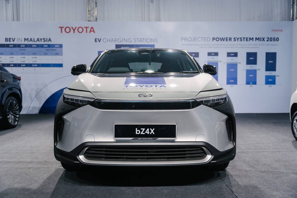 2024 Toyota bZ4X EV