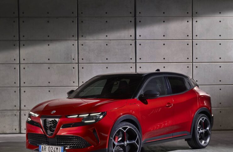 Alfa Romeo MILANO EV [2024]