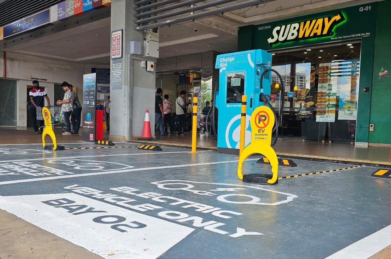 ChargeSini EV charging station 