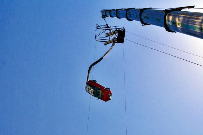 2024 Nissan Qashqai bungee jump