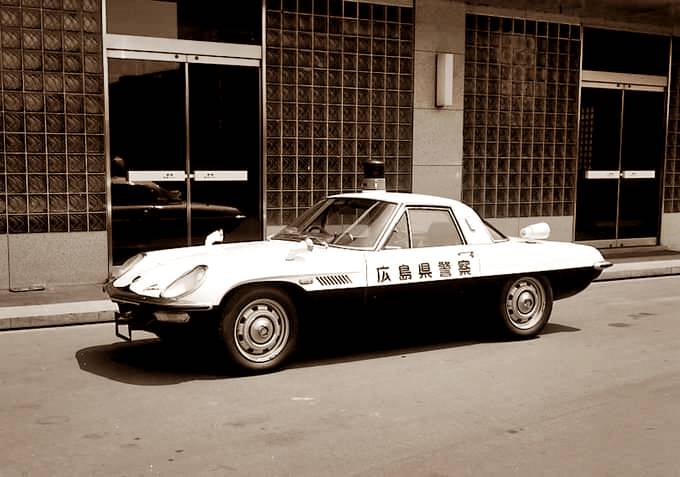 Mazda Cosmo Sport police car [1971]