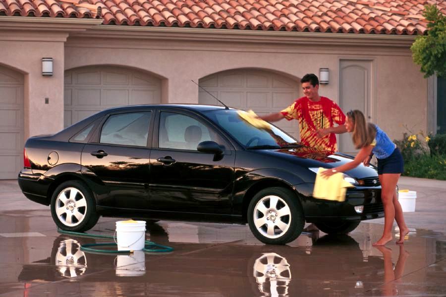 Ford Focus Sedan (USA) [1999]